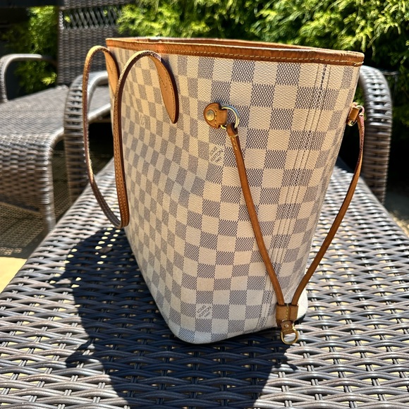 Louis Vuitton Ballerina Pink Damier Azur GM Neverfull - Picture 4 of 4